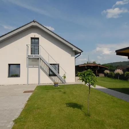 Rodinne Ubytovani Slapy Guest house Neveklov