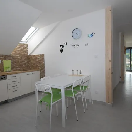 Rodinne Ubytovani Slapy Guest house