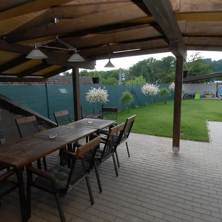 Rodinne Ubytovani Slapy Guest house *