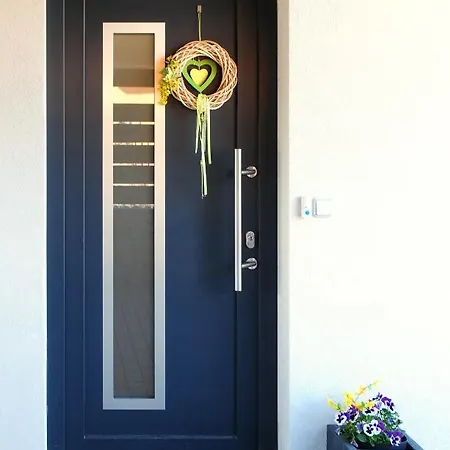 Guest house Rodinne Ubytovani Slapy *