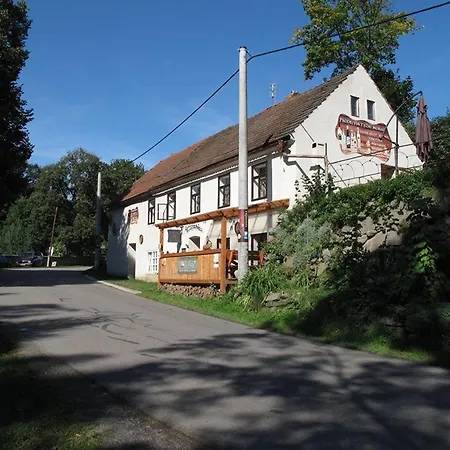 Guest house Rodinne Ubytovani Slapy *
