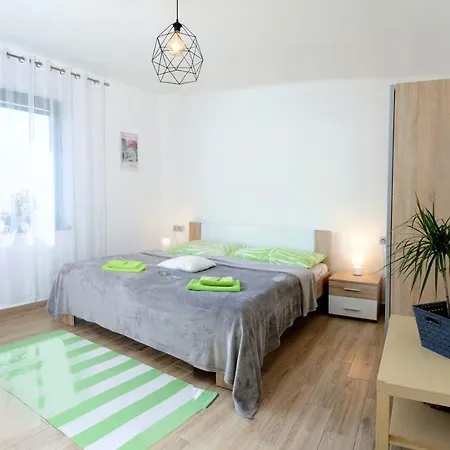 Rodinne Ubytovani Slapy Guest house *